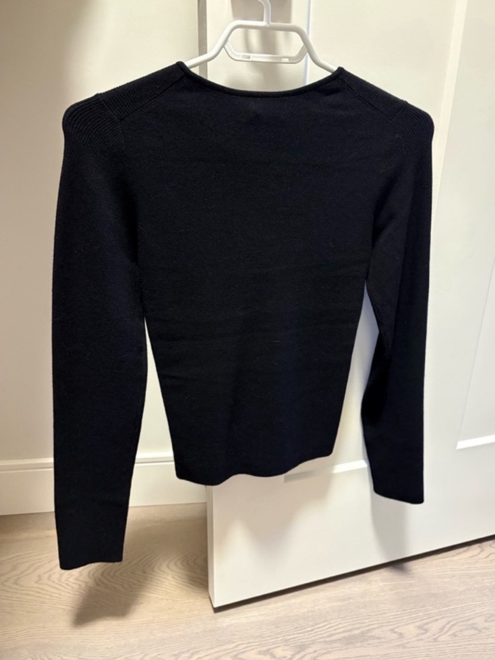 Wilfred Tether Sweater - Picture 8 of 8